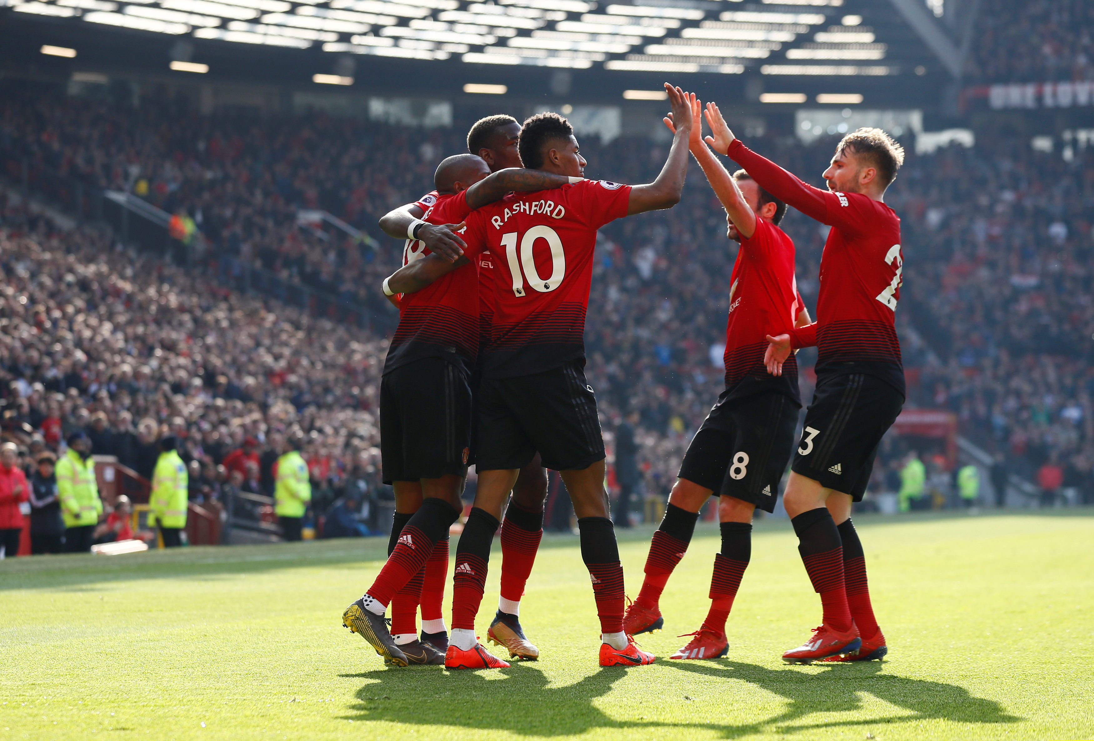 面对此次危 面对此次危